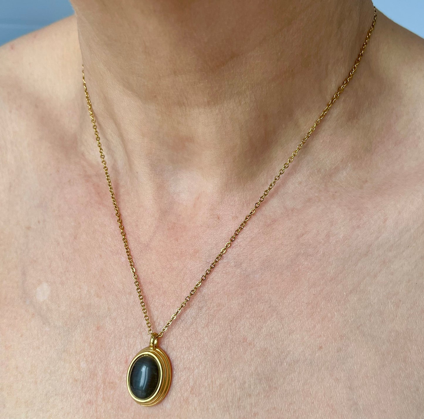 Collier JADE